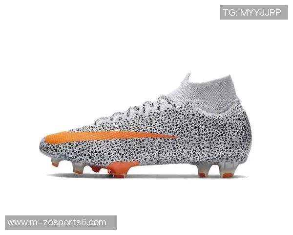 C罗选择的足球鞋品牌与型号揭秘及其对比赛表现的影响分析